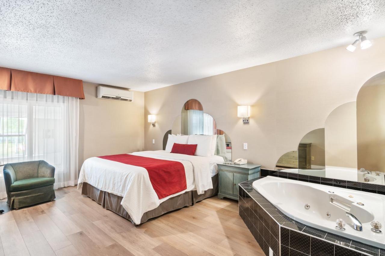 Hotel Bromont Extérieur photo
