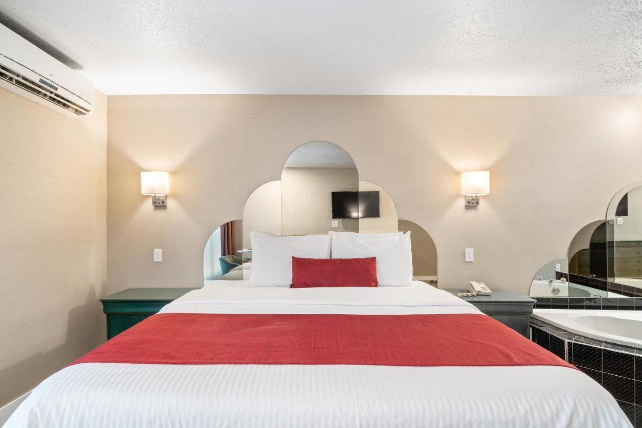 Hotel Bromont Extérieur photo