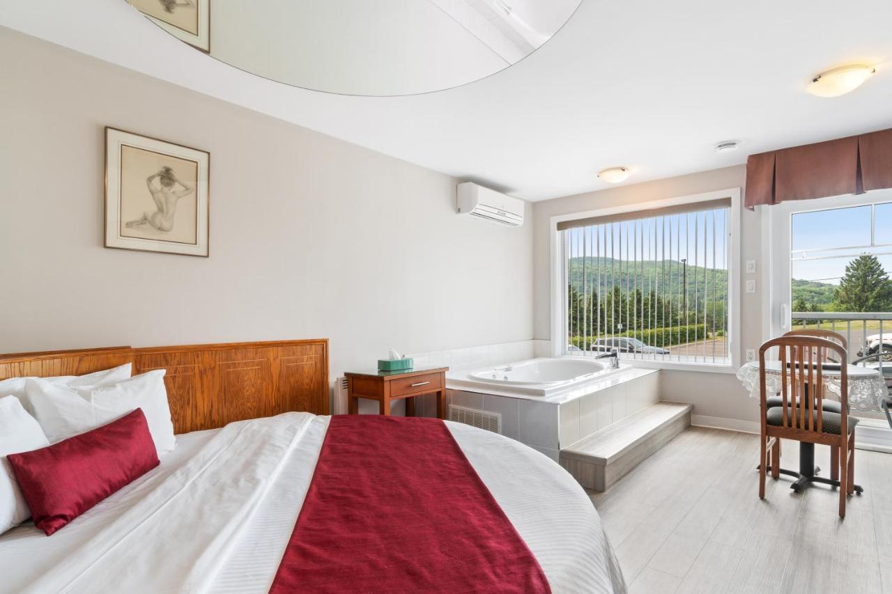Hotel Bromont Extérieur photo