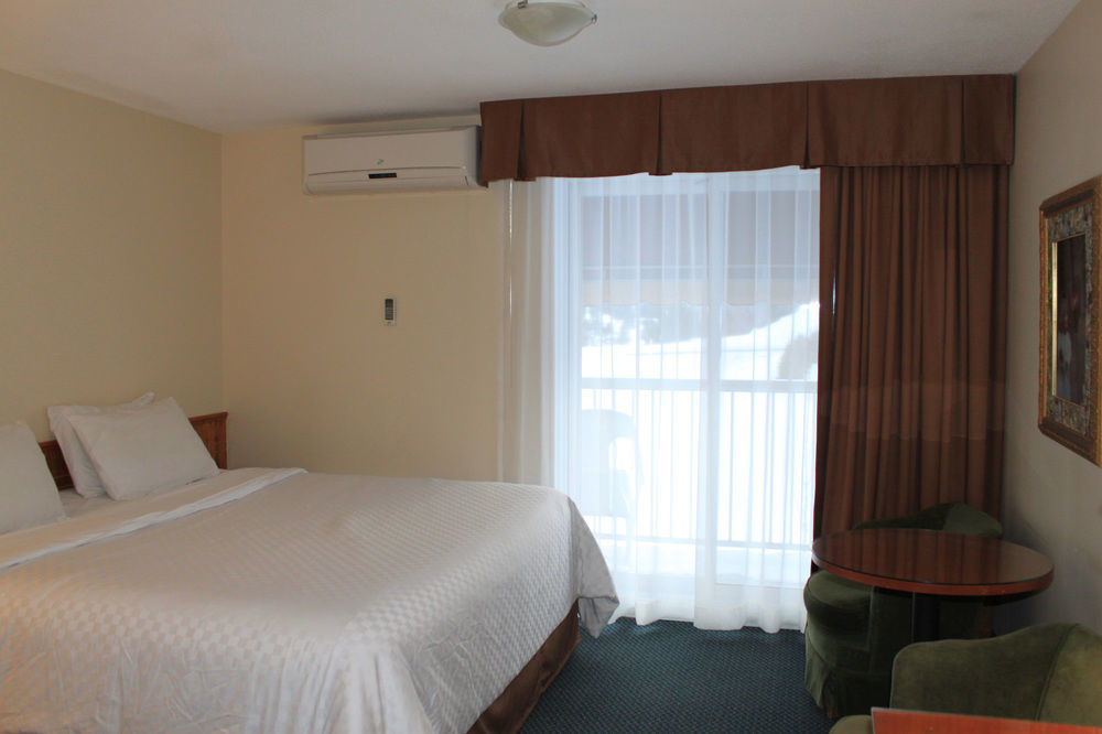 Hotel Bromont Extérieur photo