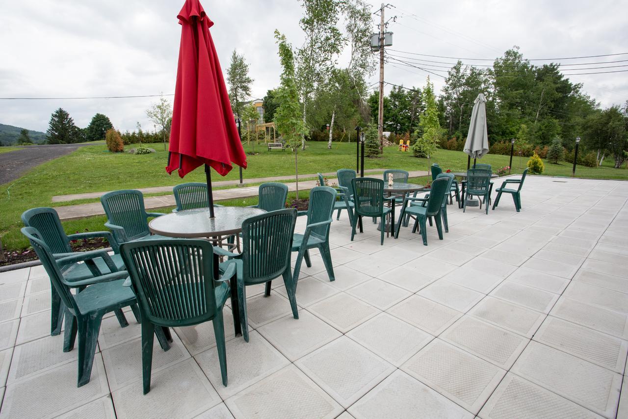 Hotel Bromont Extérieur photo