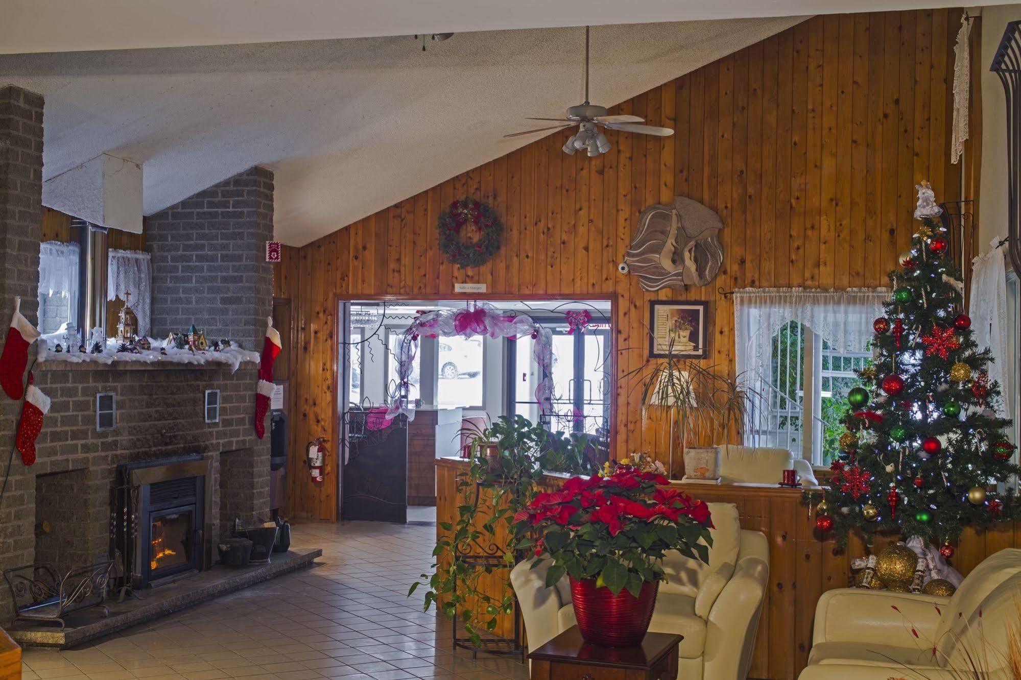 Hotel Bromont Extérieur photo