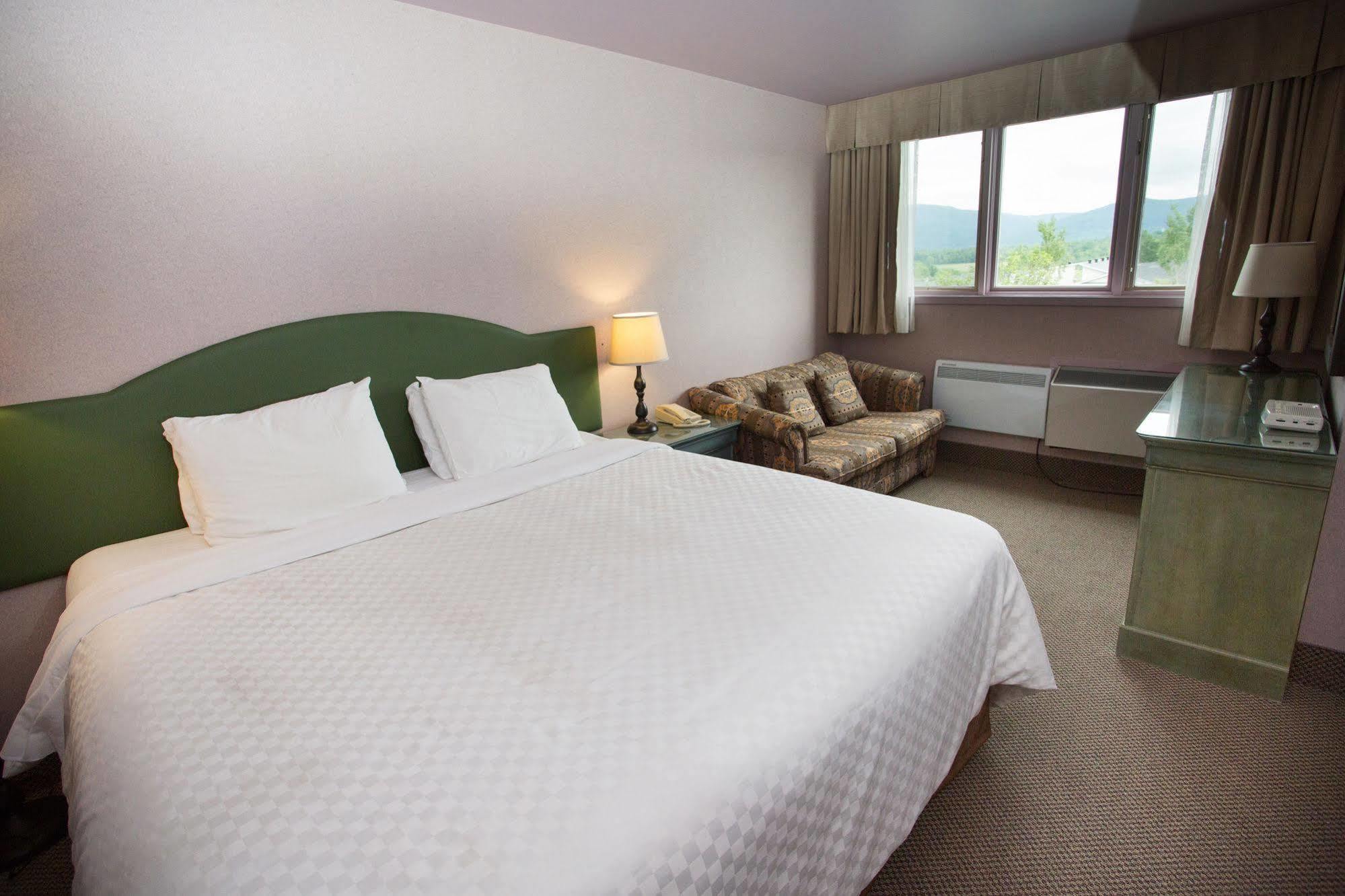 Hotel Bromont Extérieur photo