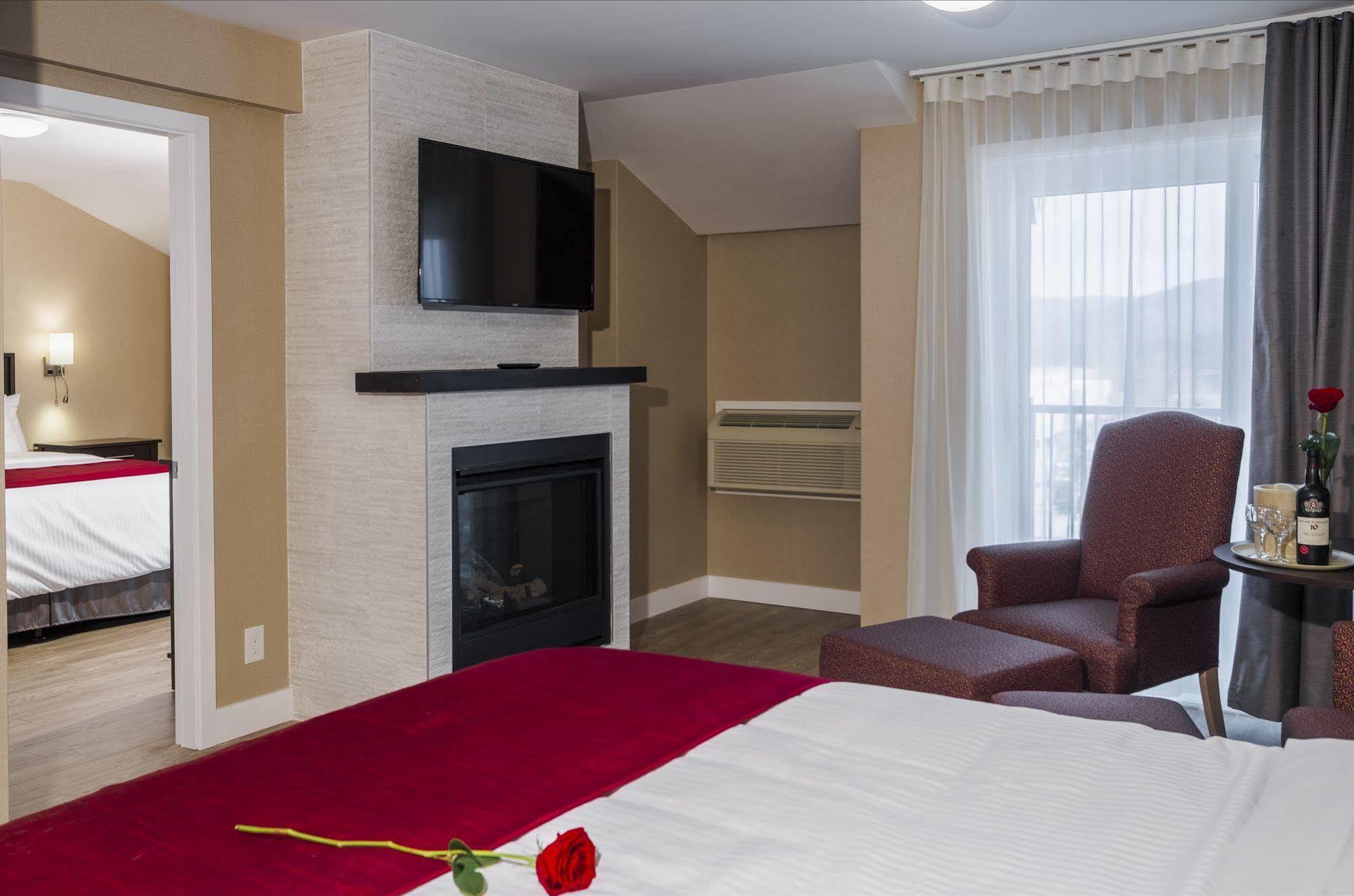 Hotel Bromont Extérieur photo